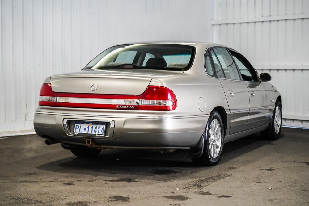 Holden Statesman image 4