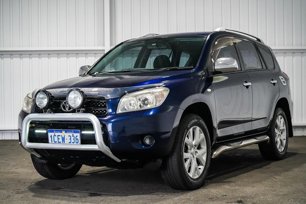 Toyota Rav4 image 4