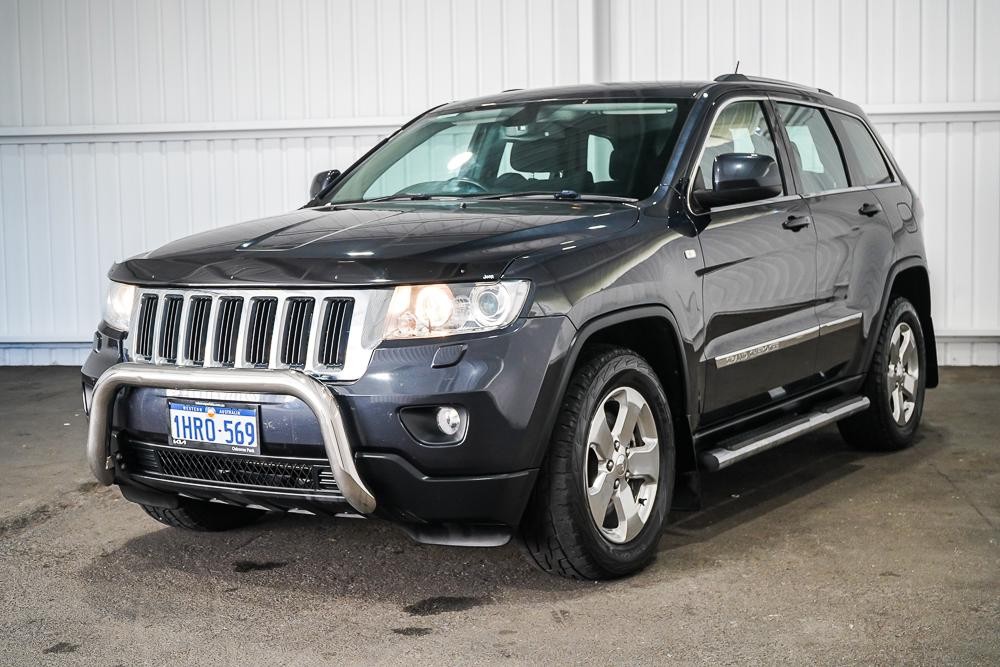 Jeep Grand Cherokee image 4