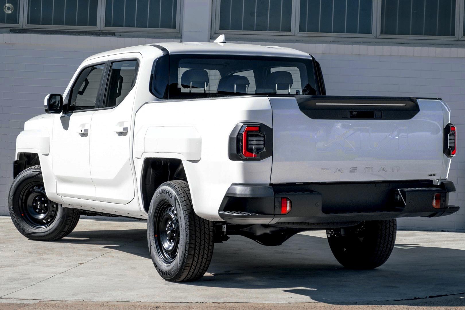 Kia Tasman image 4