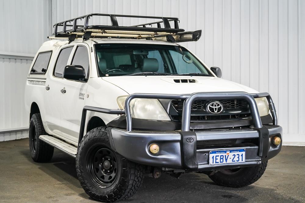 Toyota Hilux image 1