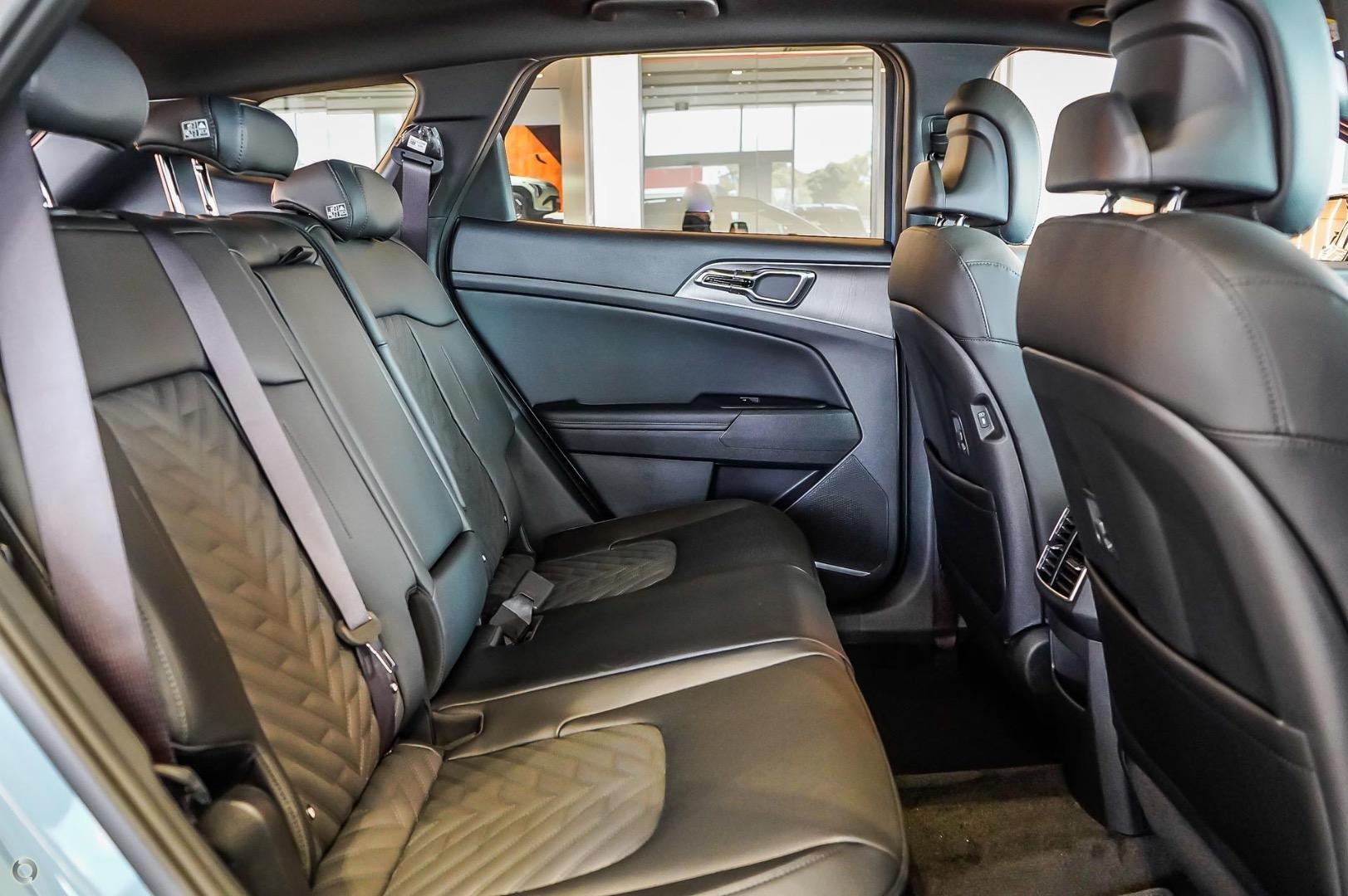 Kia Sportage image 3