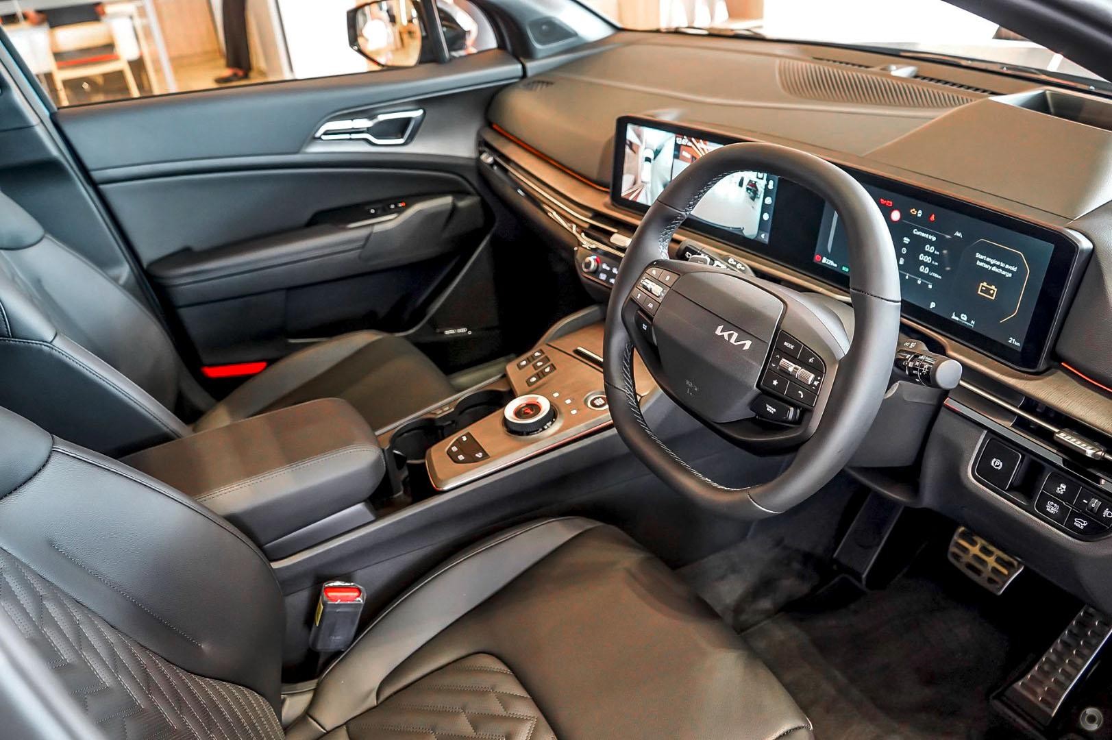 Kia Sportage image 2