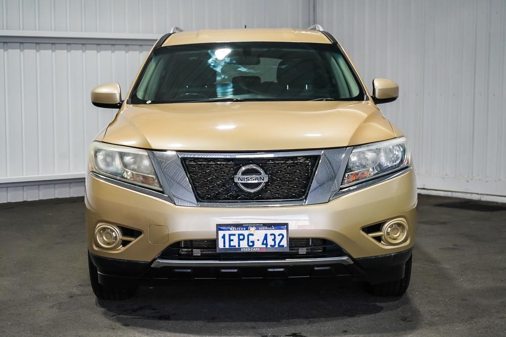 Nissan Pathfinder image 3