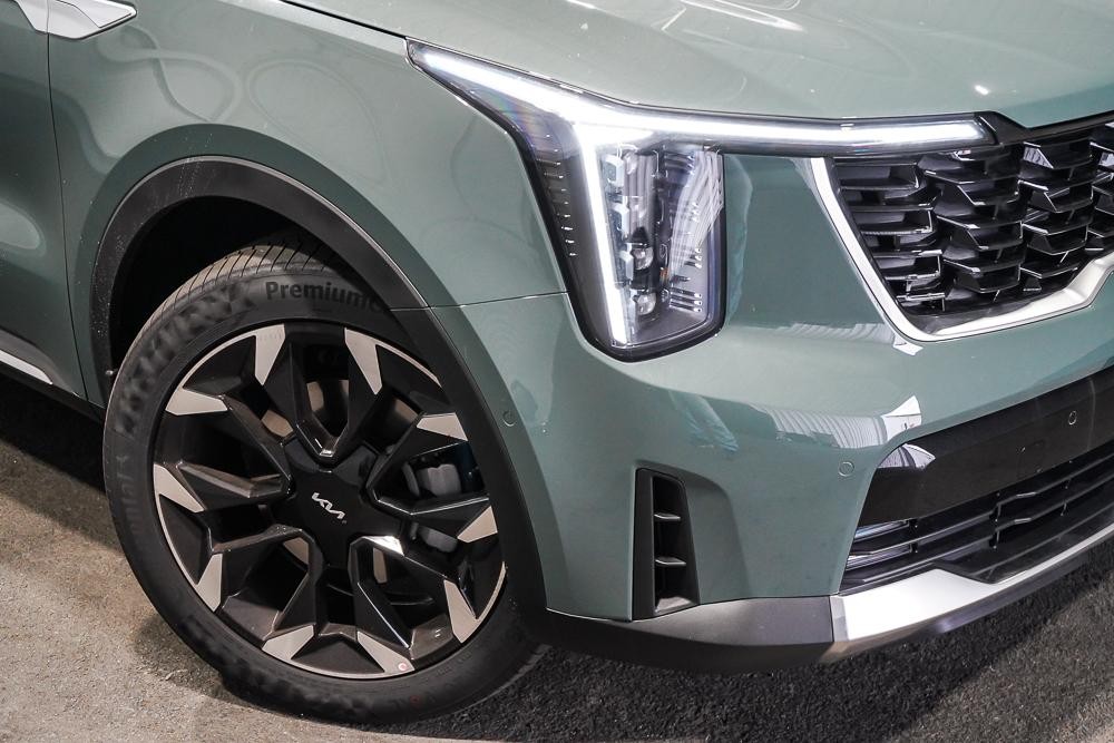 Kia Sorento image 2