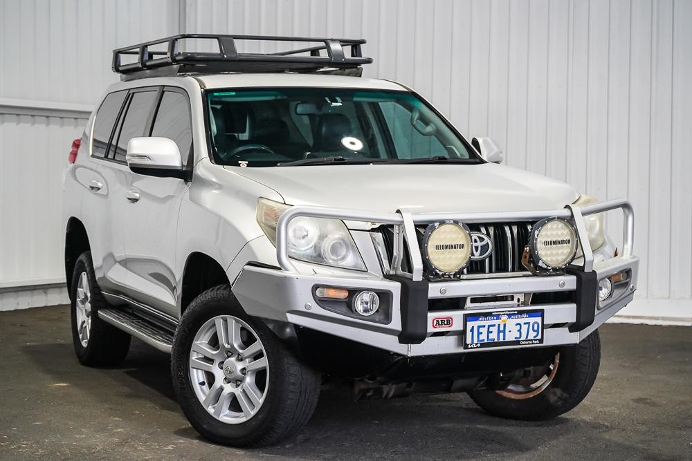 Toyota Landcruiser Prado image 1