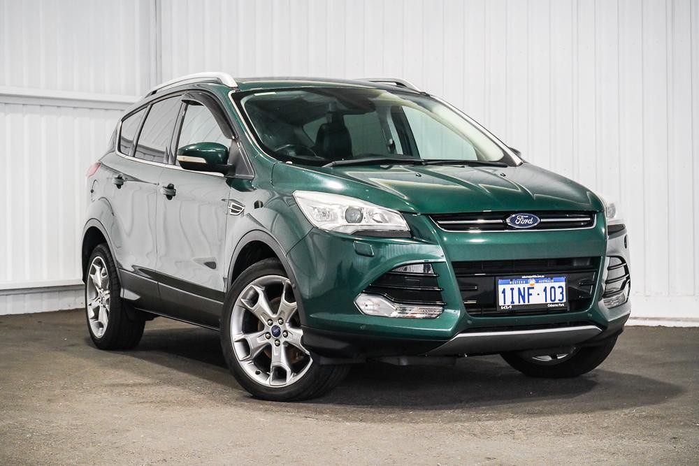 Ford Kuga image 1