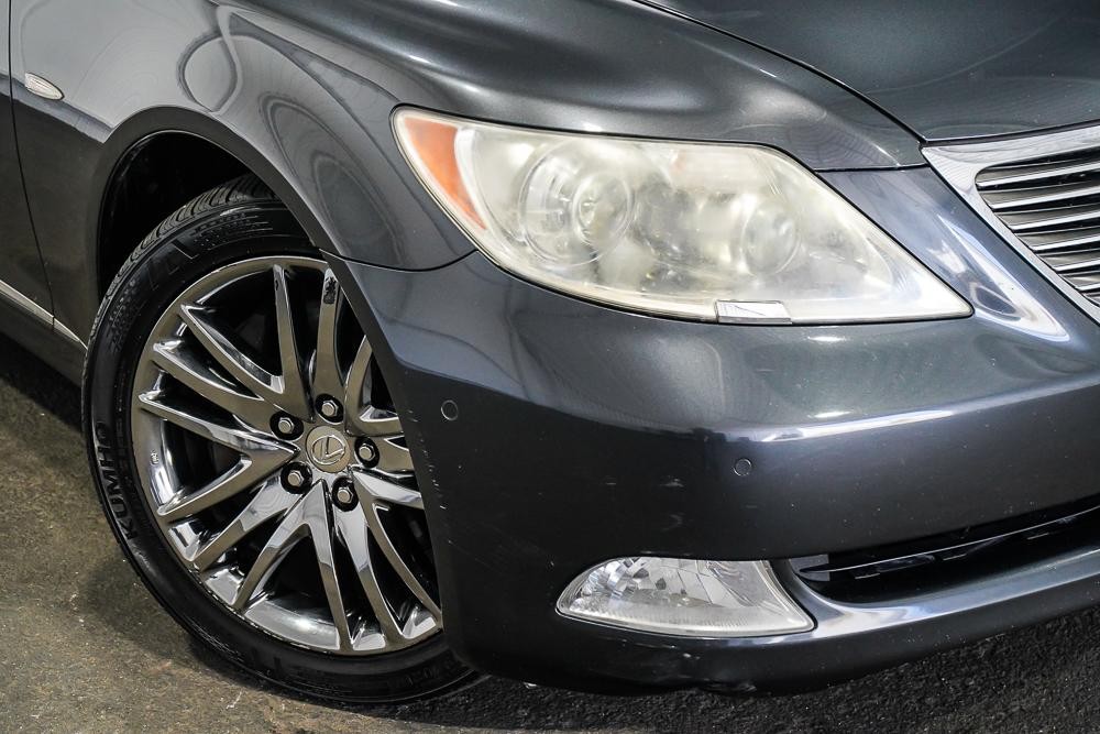 Lexus Ls image 2