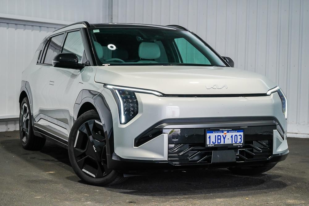 Kia Ev3 image 1