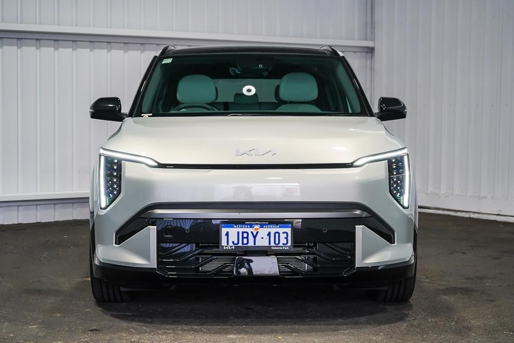 Kia Ev3 image 3