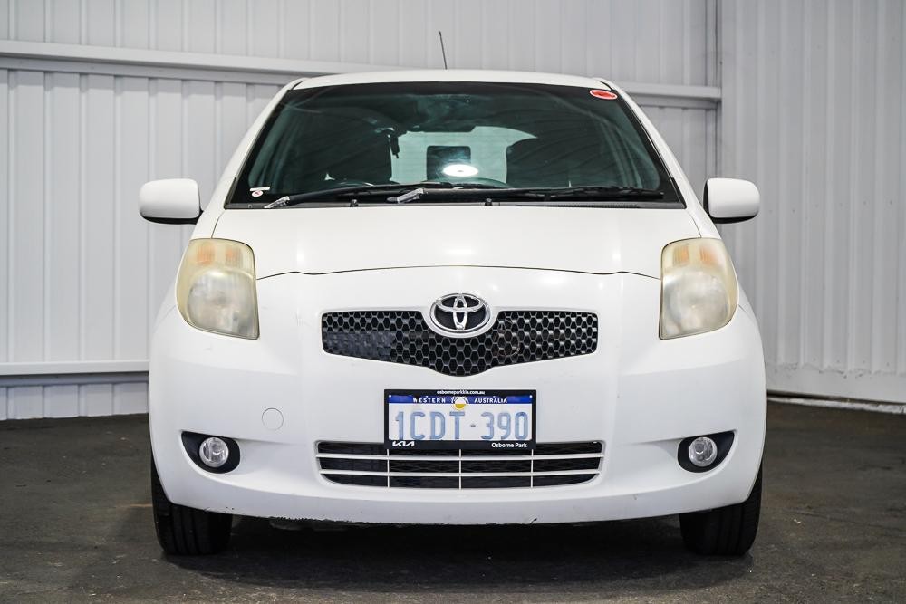 Toyota Yaris image 3
