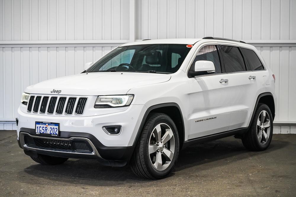Jeep Grand Cherokee image 4