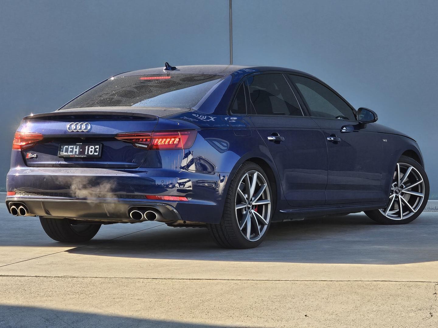 Audi S4 image 3