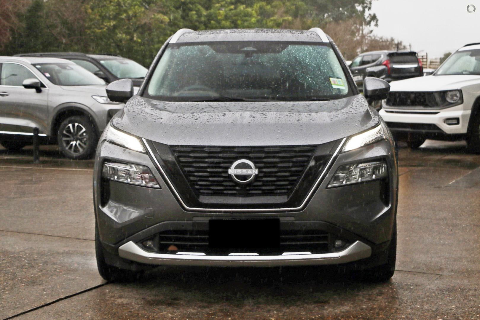 Nissan X-trail image 2