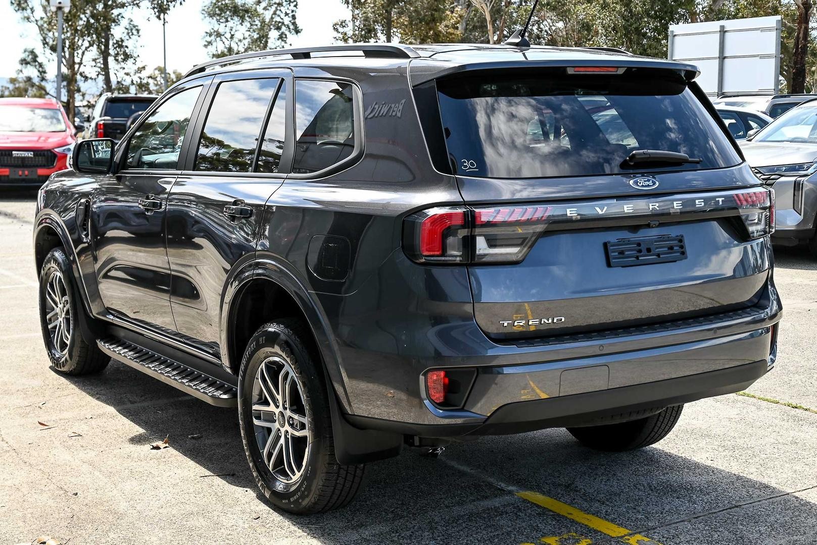 Ford Everest image 3