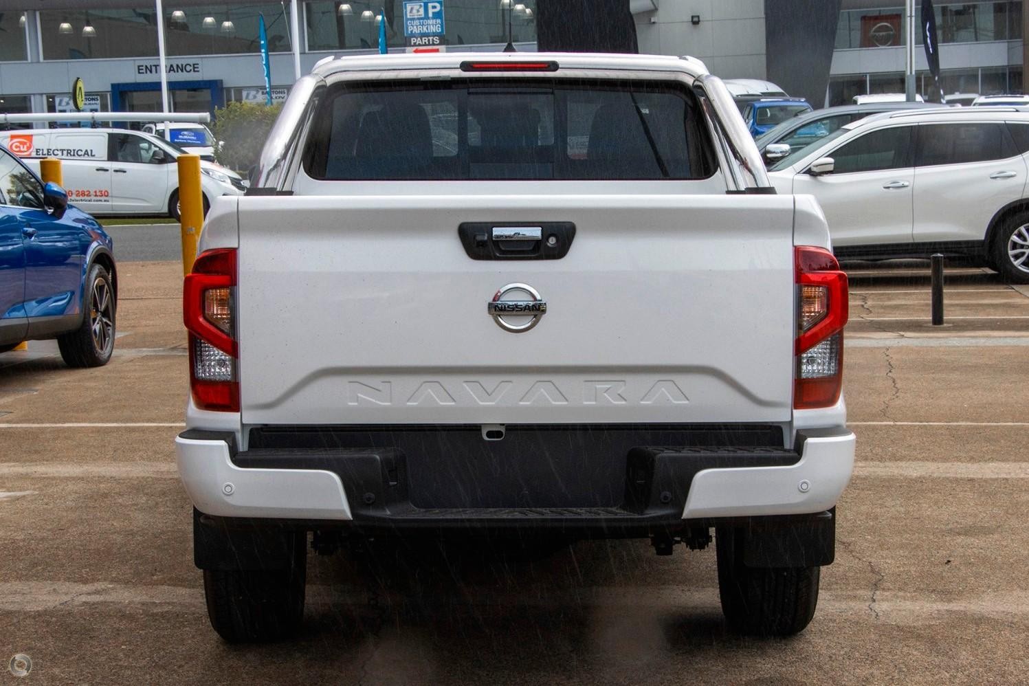 Nissan Navara image 3