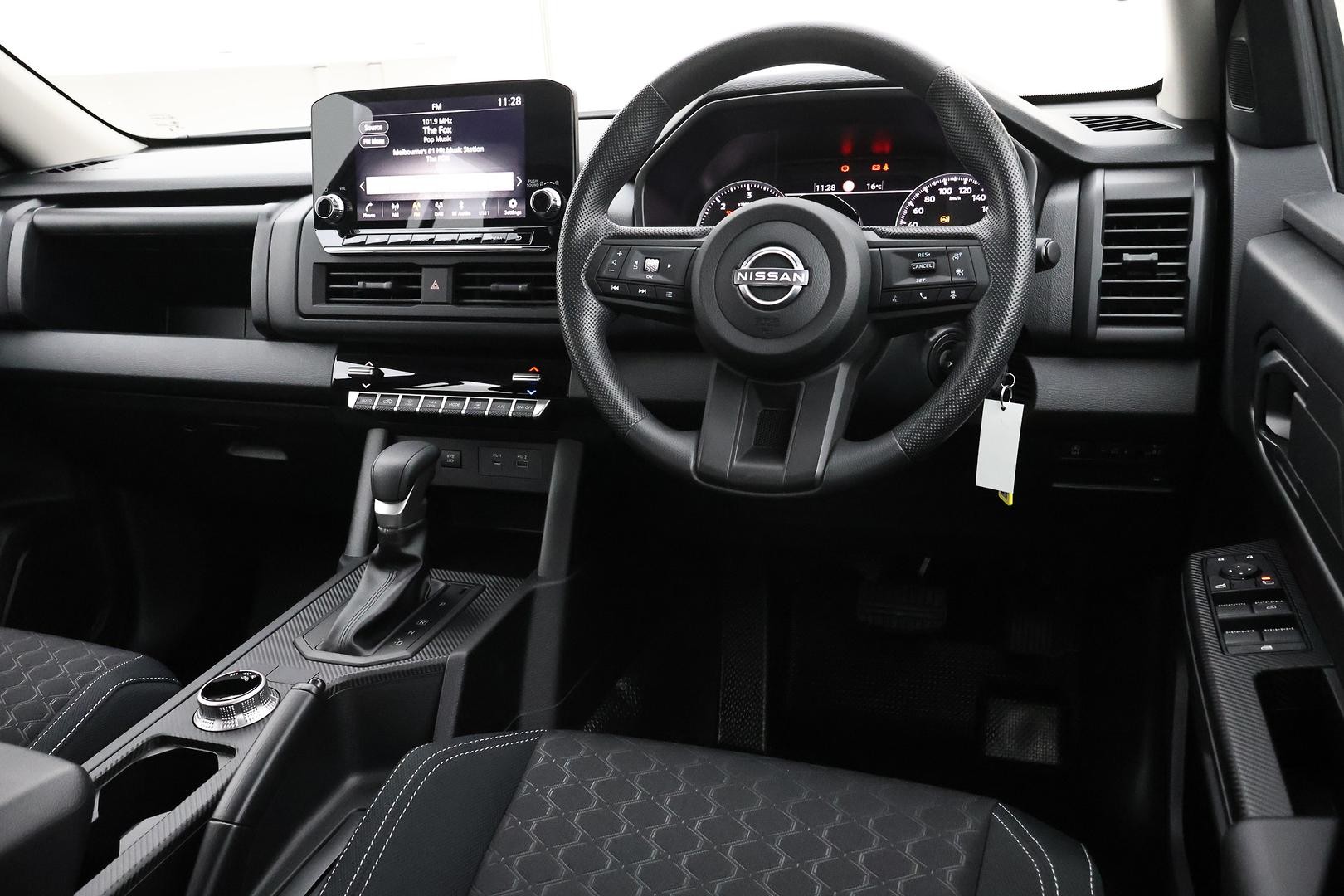 Nissan Navara image 4
