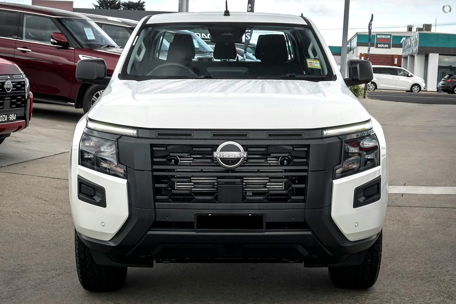 Nissan Navara image 2