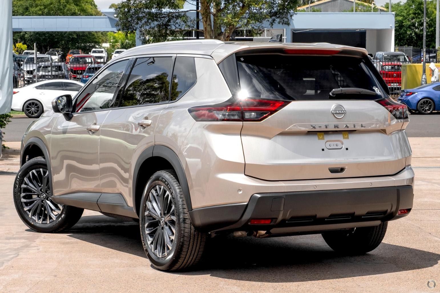 Nissan X-trail image 3