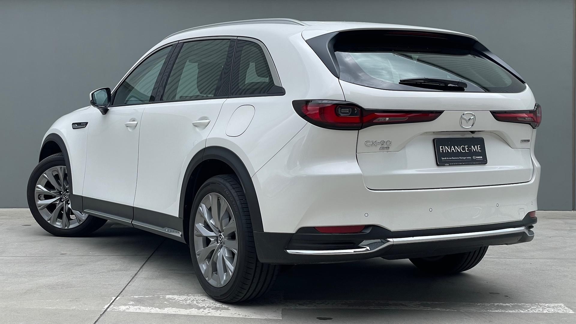 Mazda Cx-90 image 3