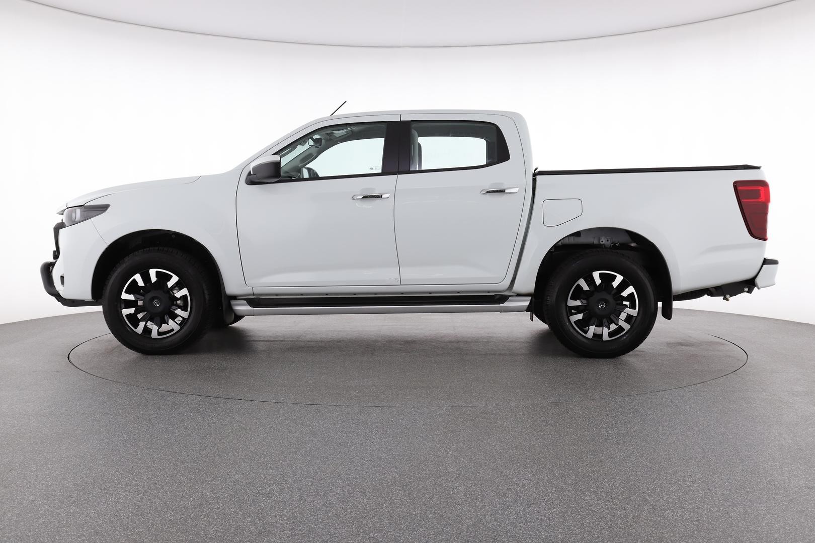 Mazda Bt-50 image 2
