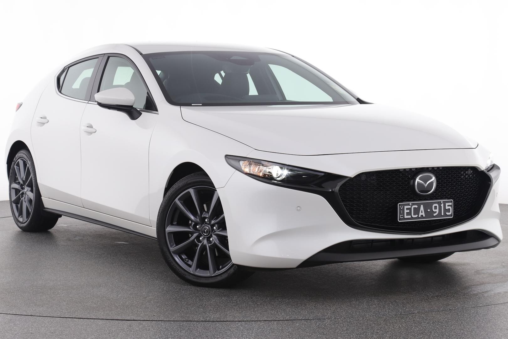 Mazda 3 image 1