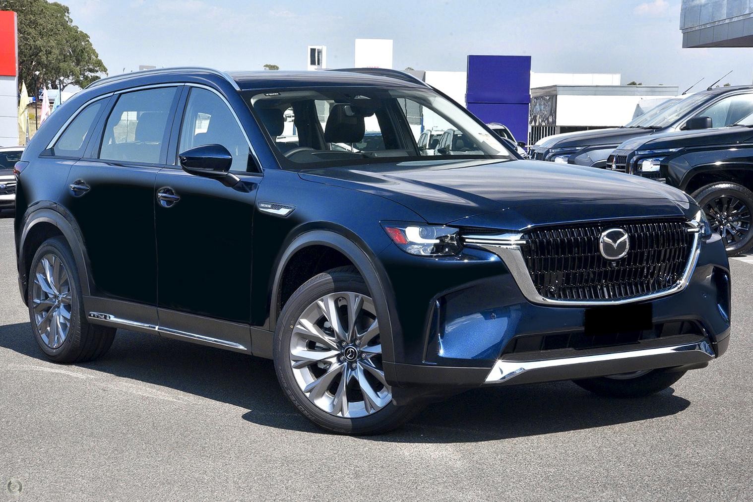 Mazda Cx-90 image 1