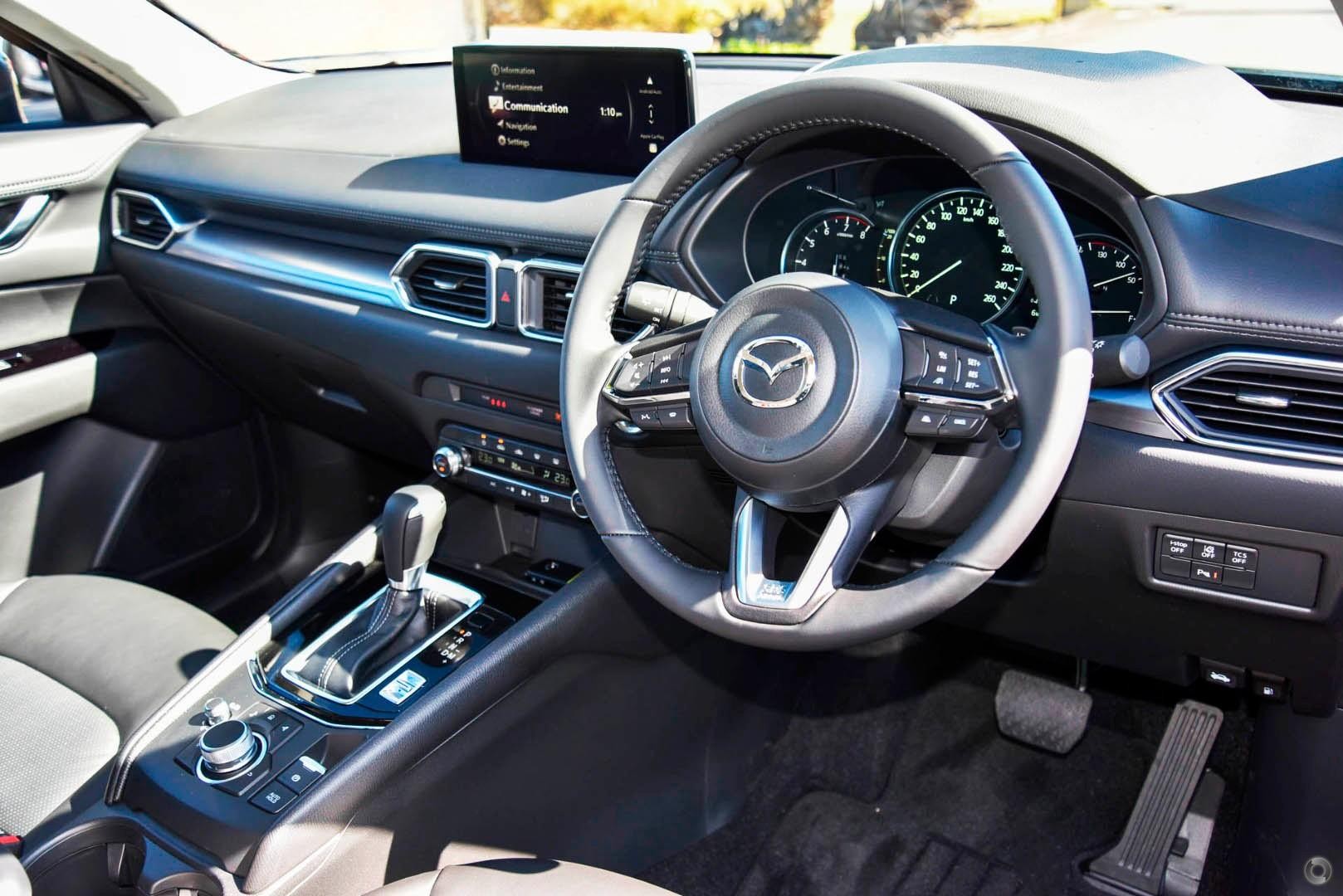 Mazda Cx-5 image 2