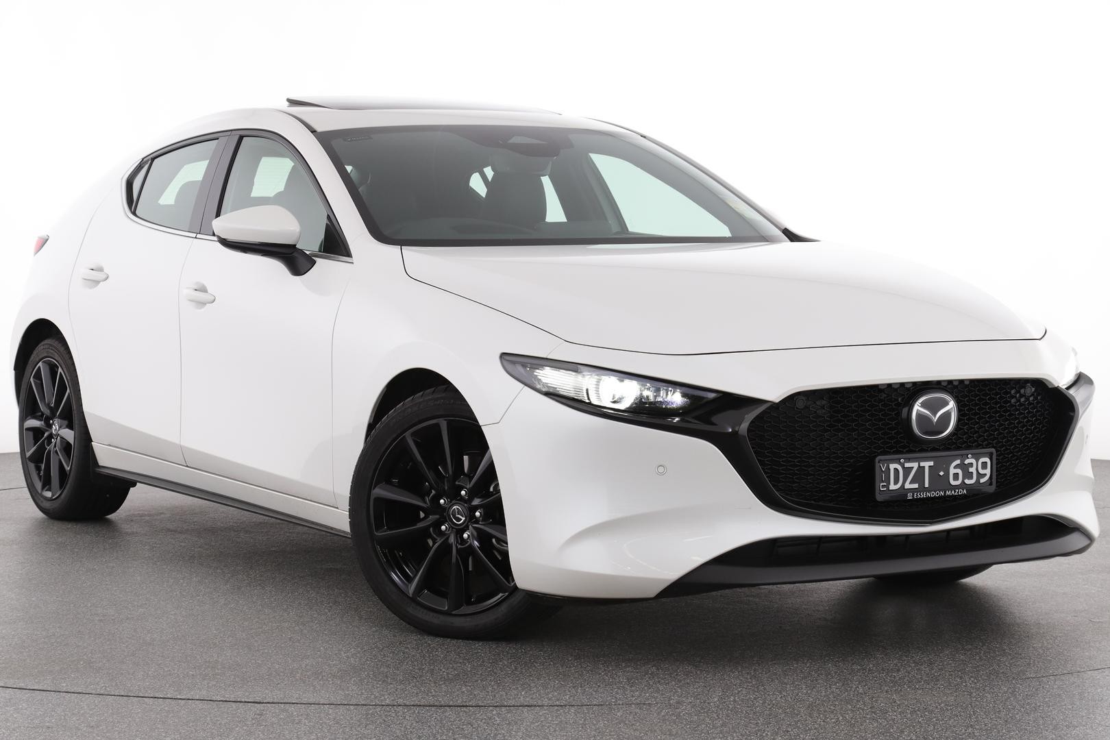 Mazda 3 image 1