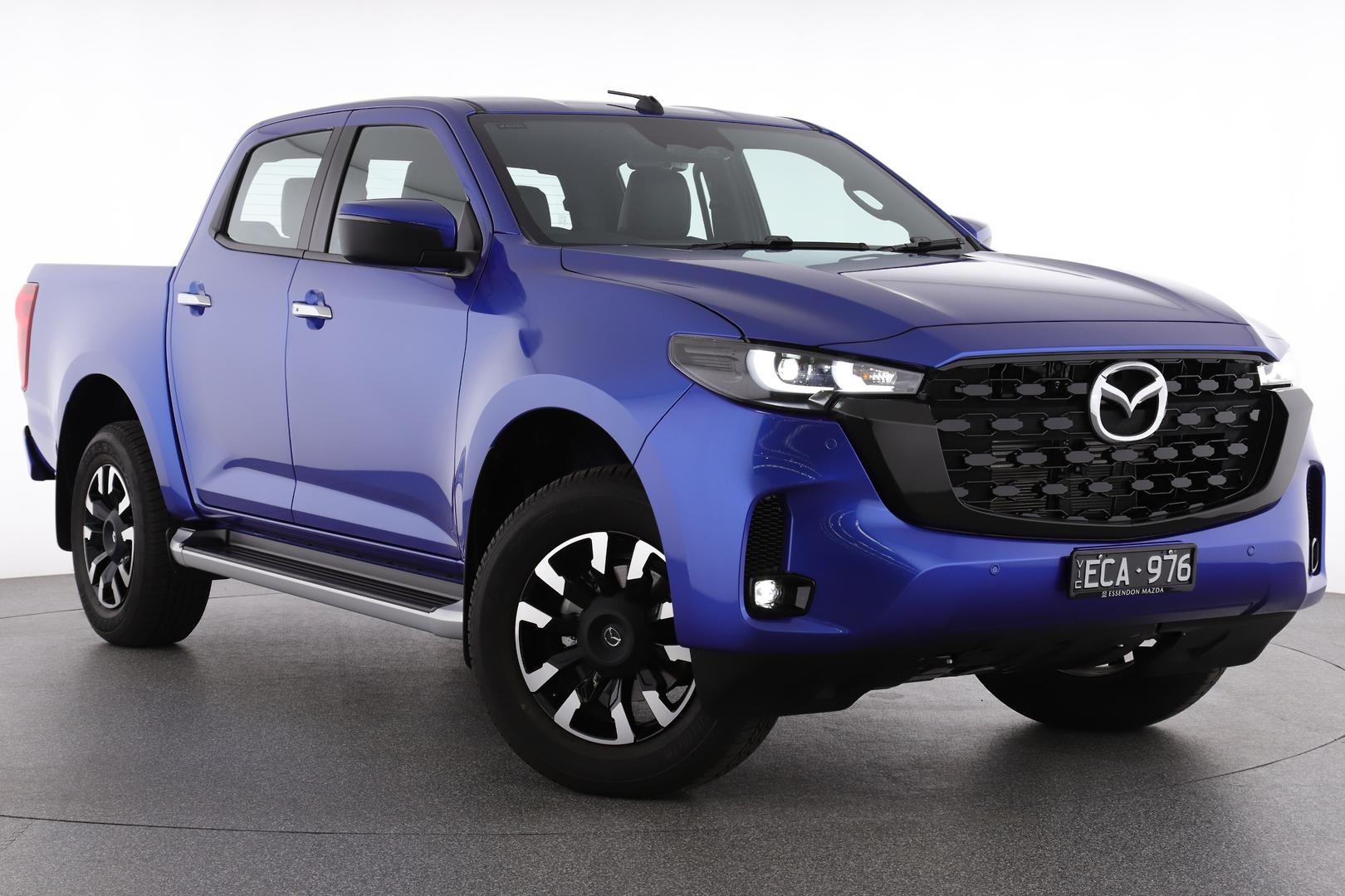 Mazda Bt-50 image 1
