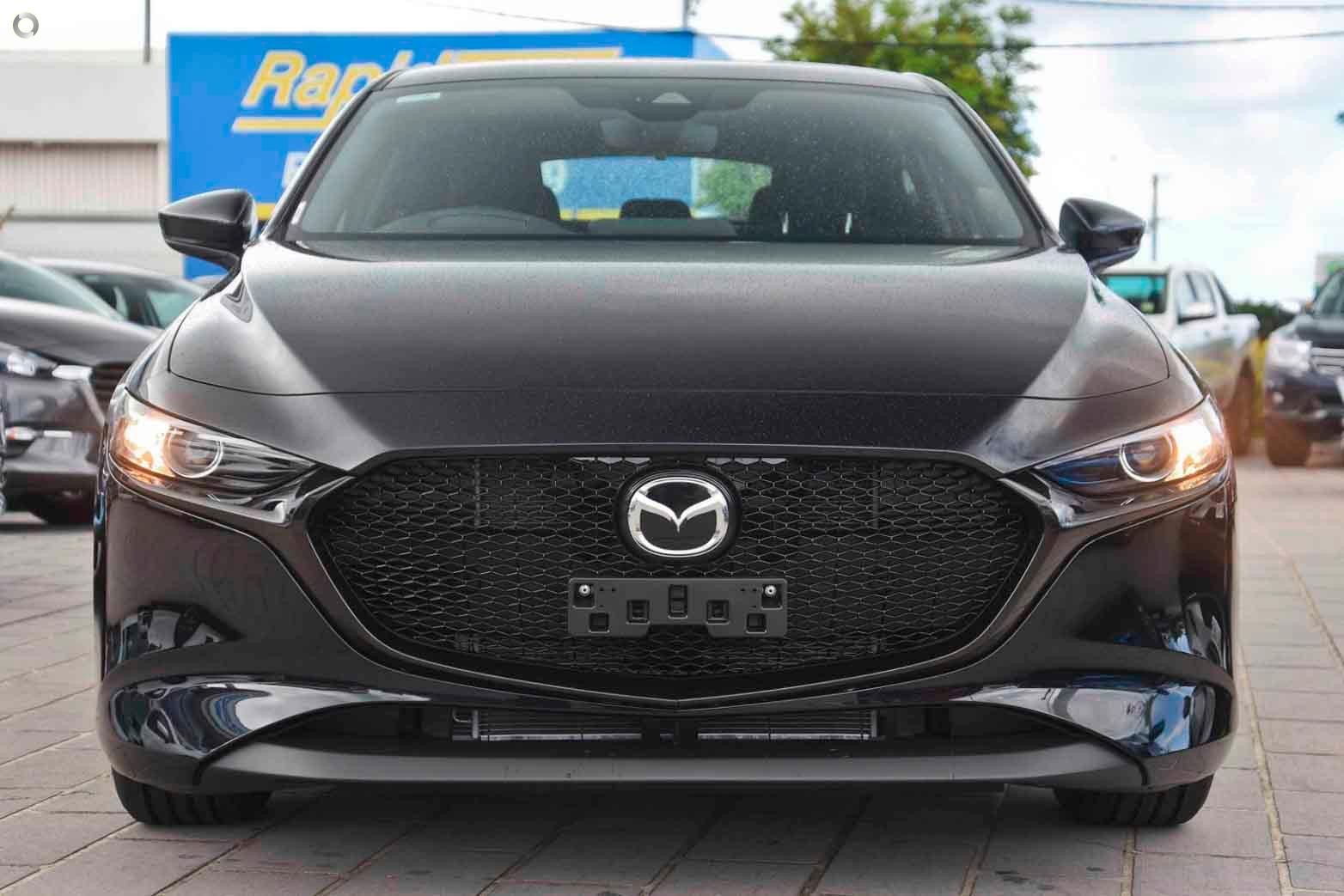 Mazda 3 image 2