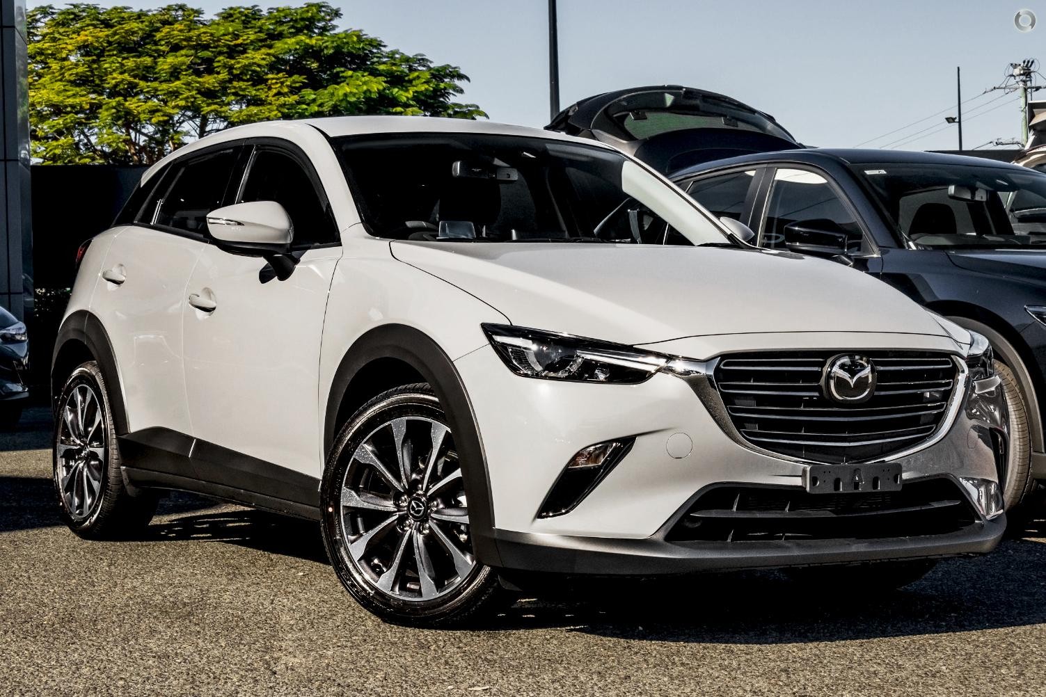 Mazda Cx-3 image 1