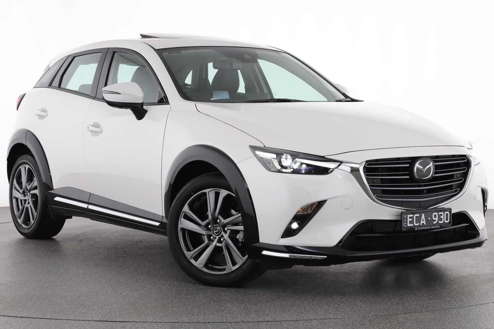 Mazda Cx-3 image 1