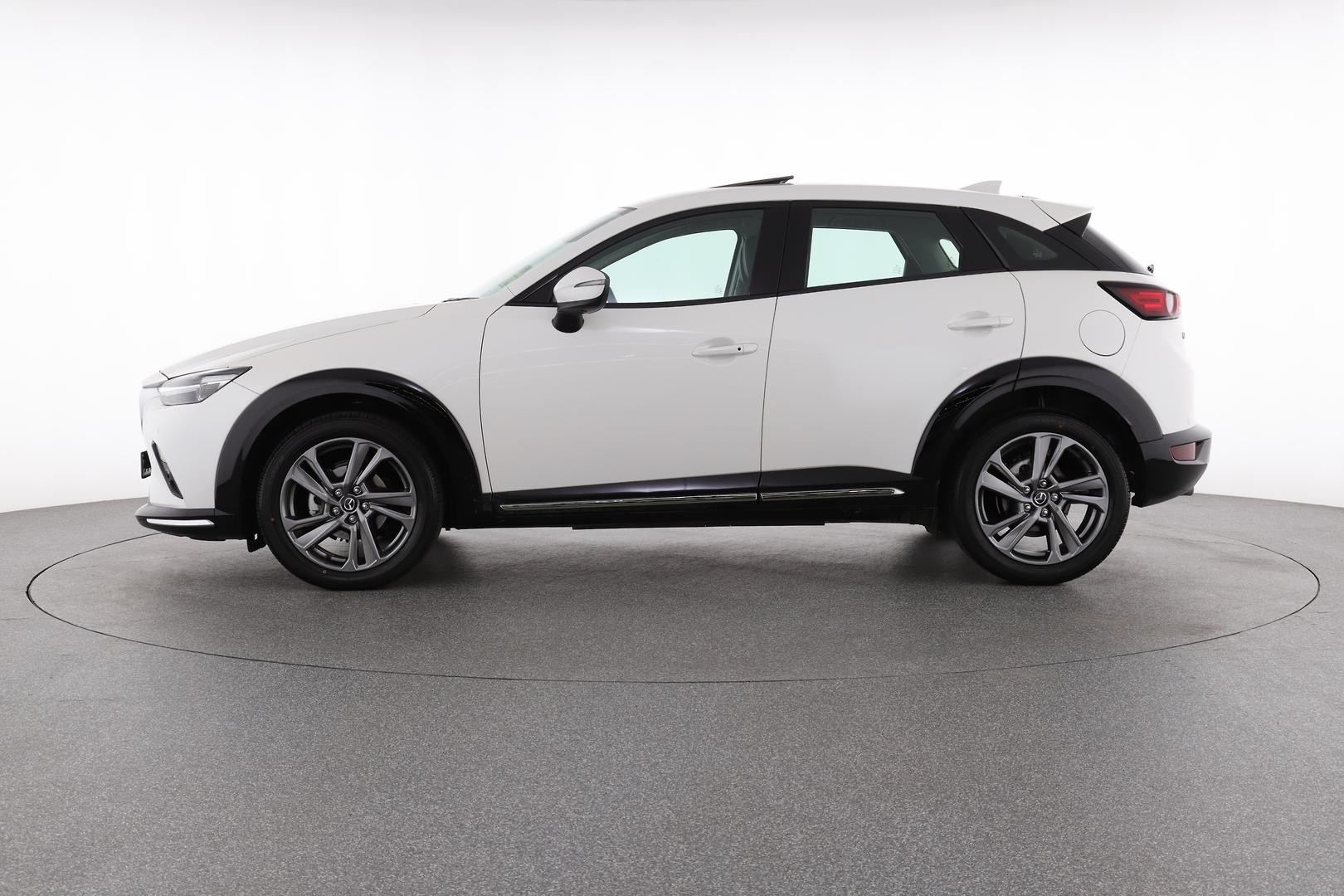 Mazda Cx-3 image 2