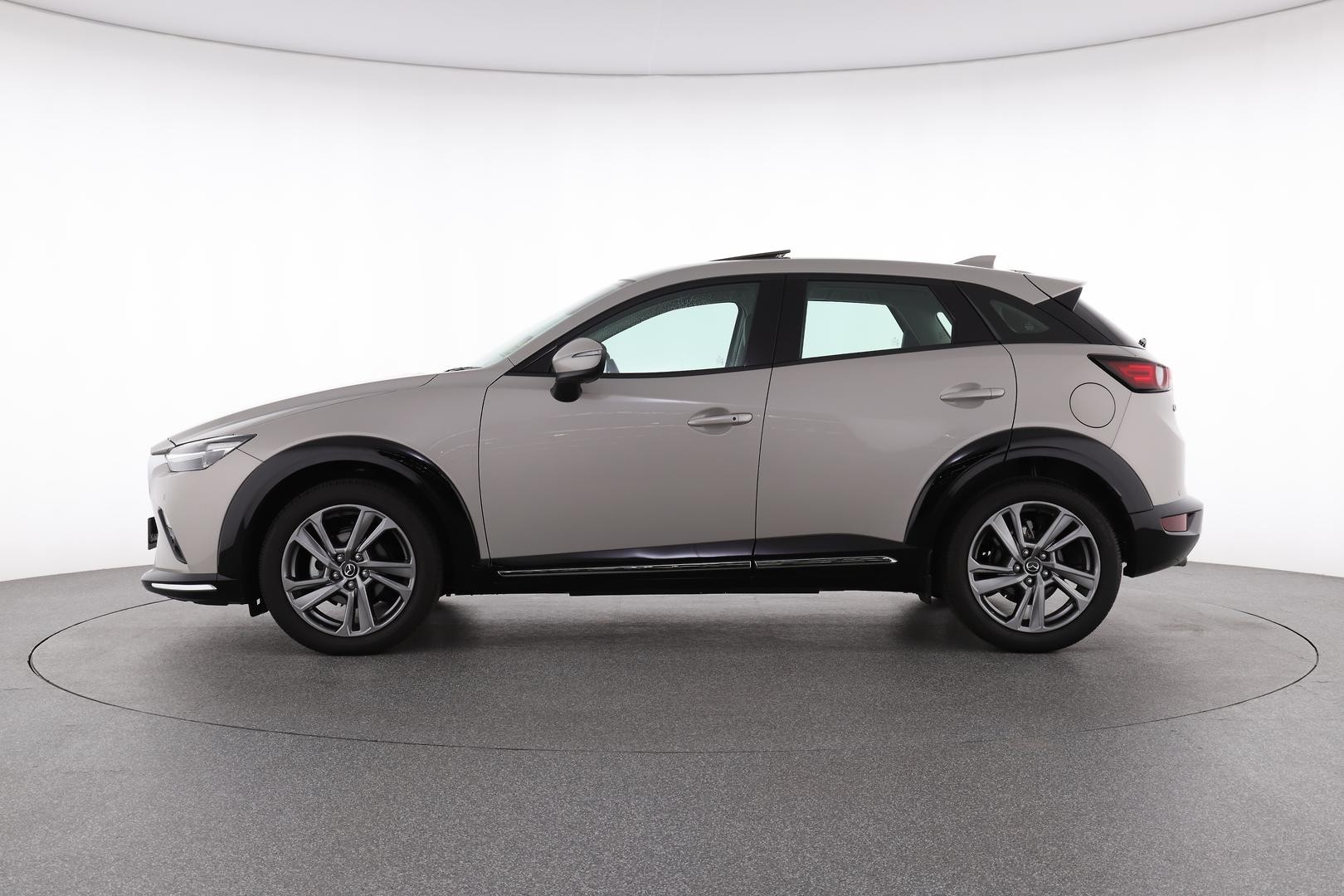 Mazda Cx-3 image 3