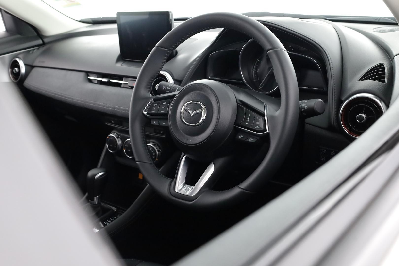 Mazda Cx-3 image 4