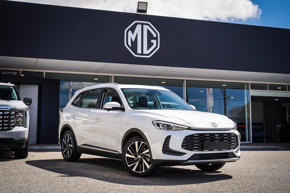MG Zs image 2