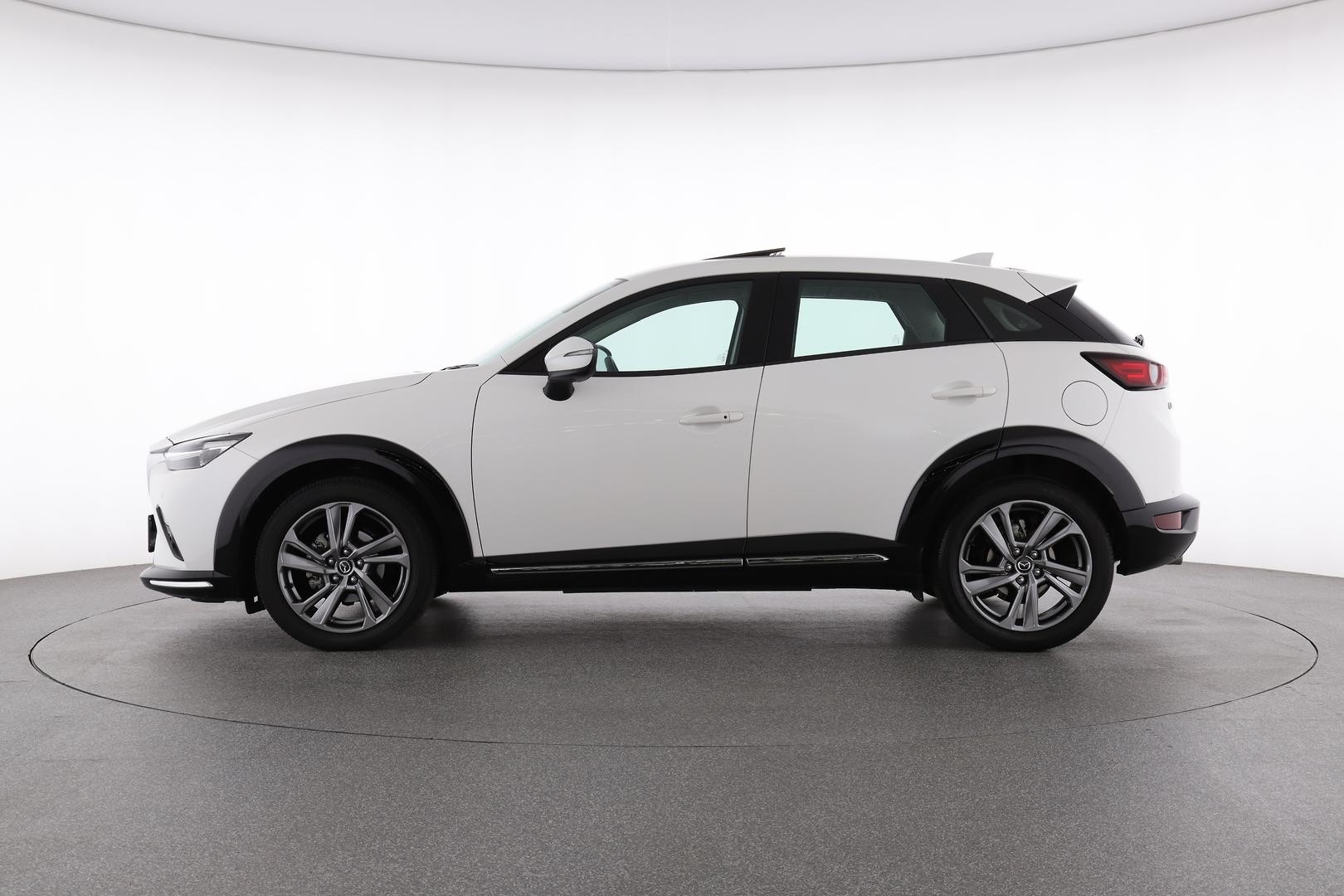 Mazda Cx-3 image 3