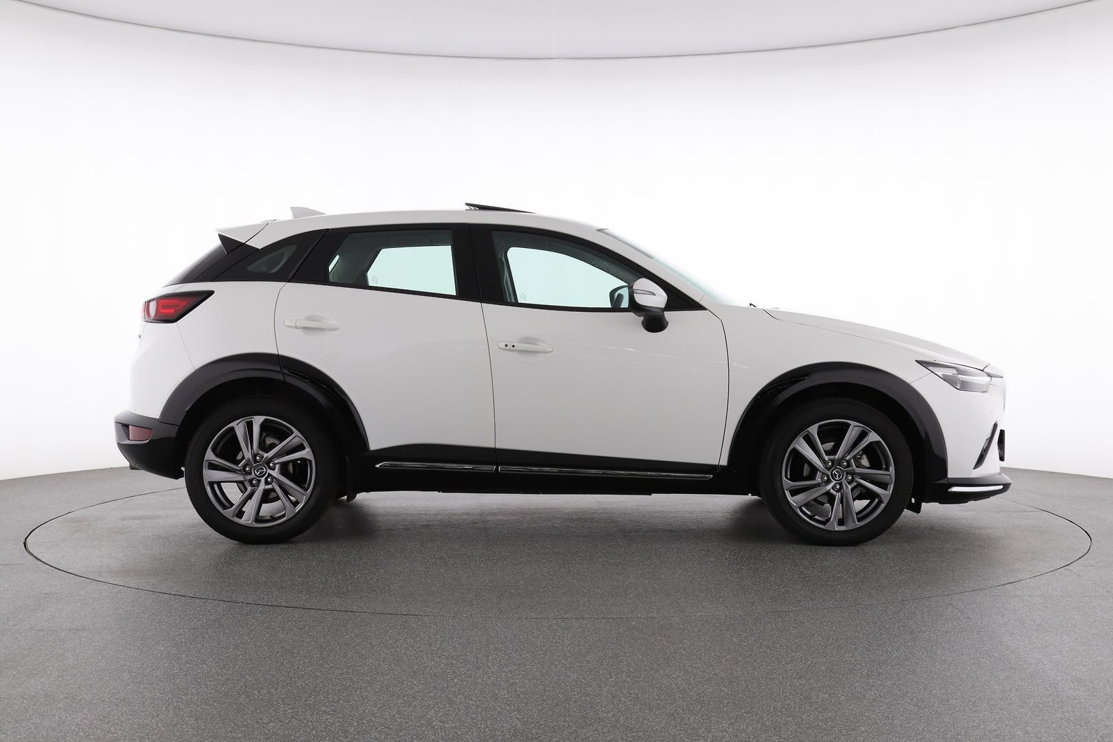 Mazda Cx-3 image 2