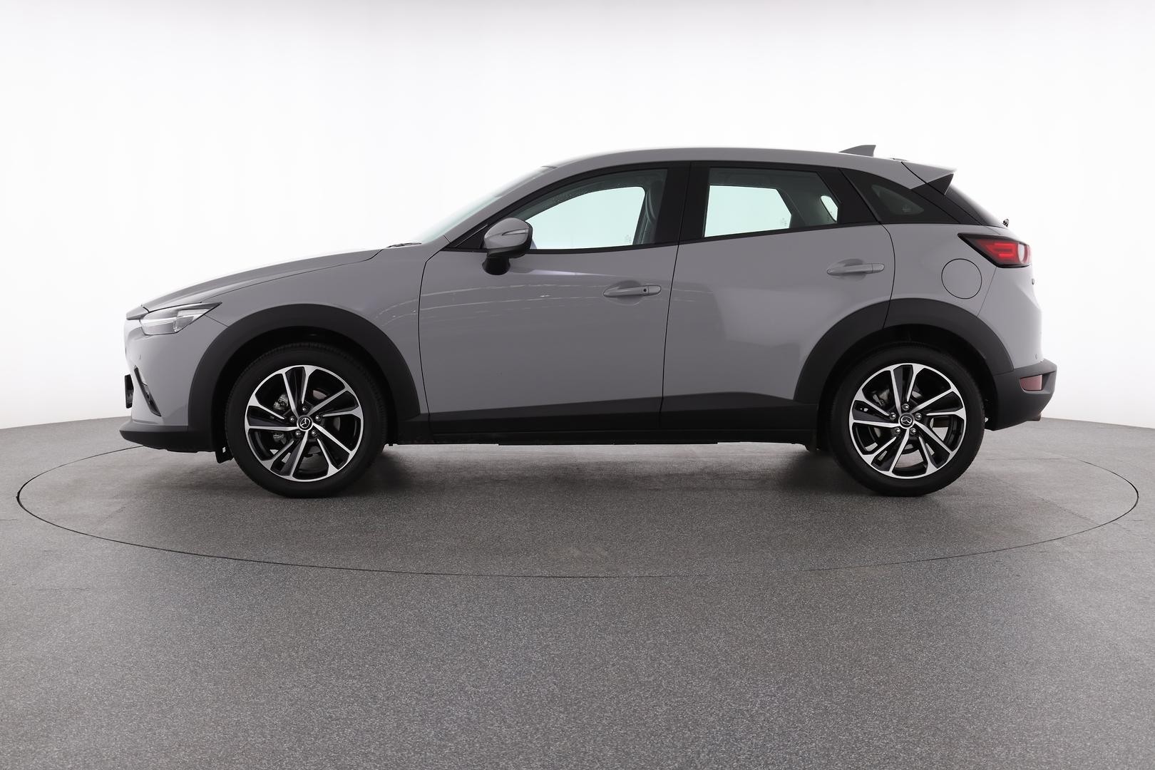 Mazda Cx-3 image 2