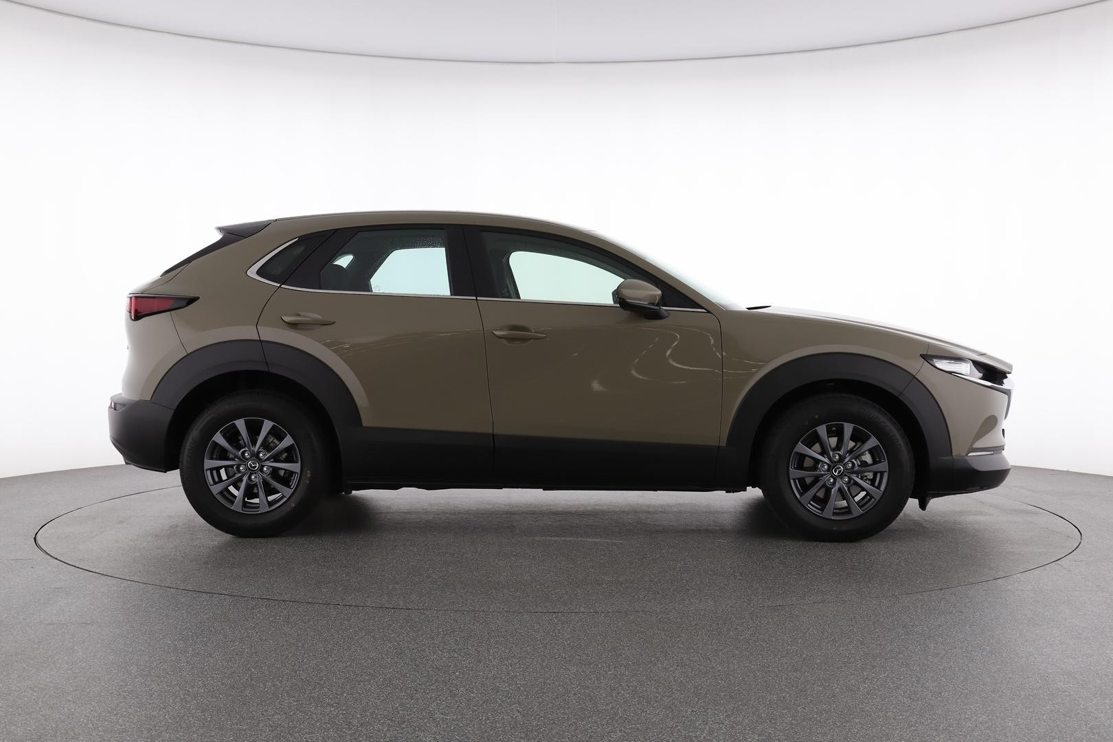 Mazda Cx-30 image 2