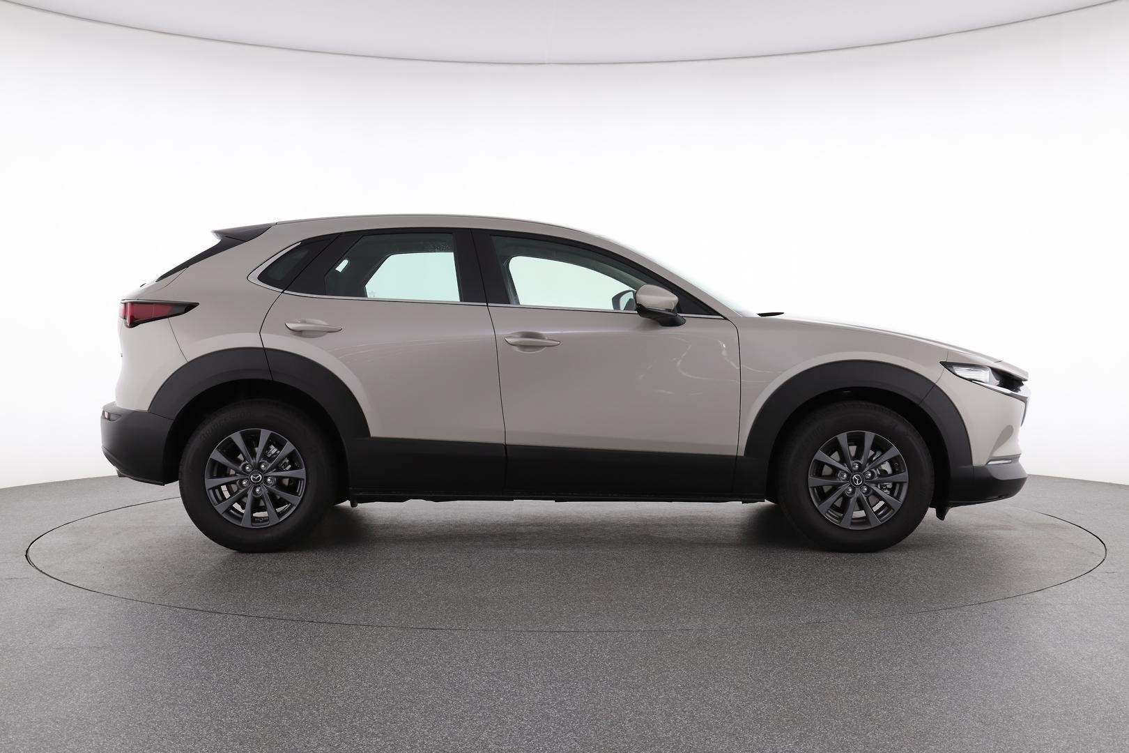 Mazda Cx-30 image 2