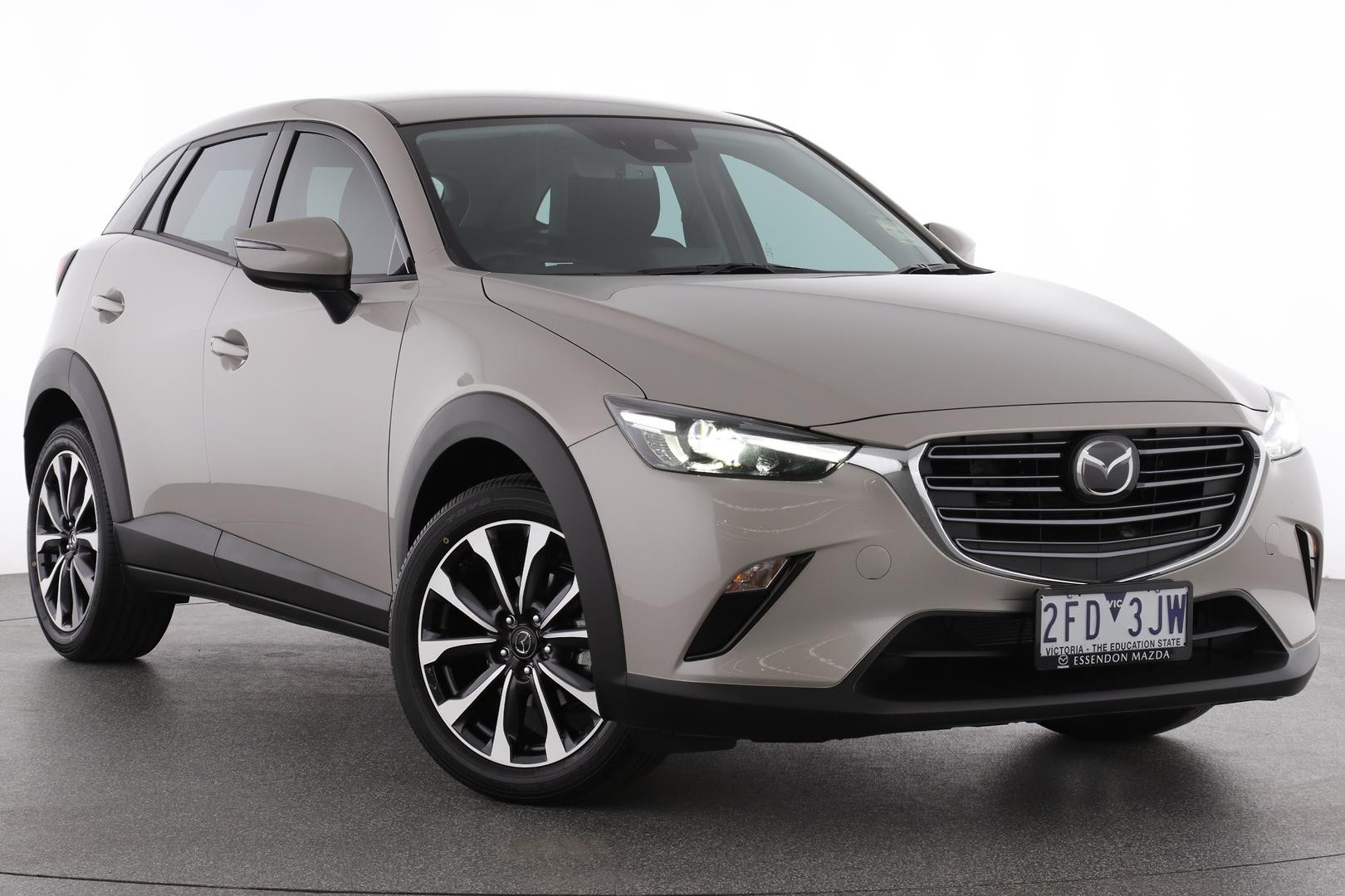 Mazda Cx-3 image 1