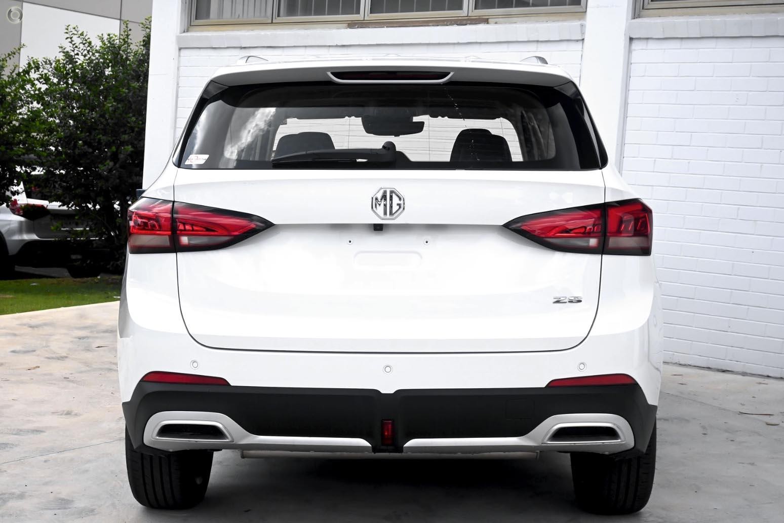 MG Zs image 3