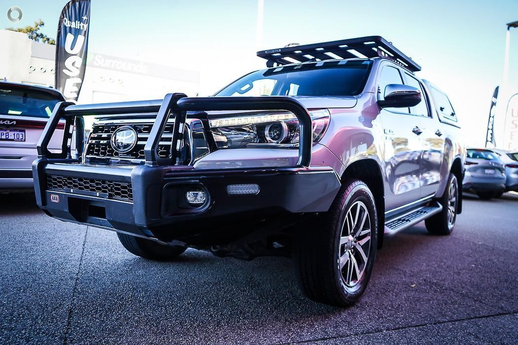 Toyota Hilux image 4