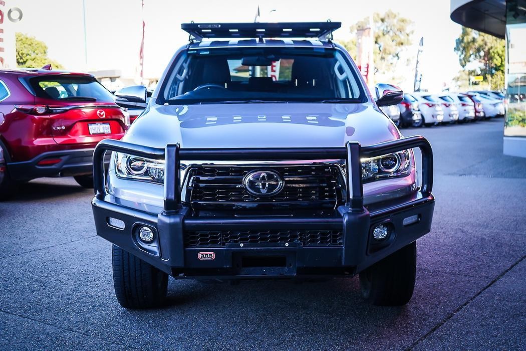 Toyota Hilux image 3