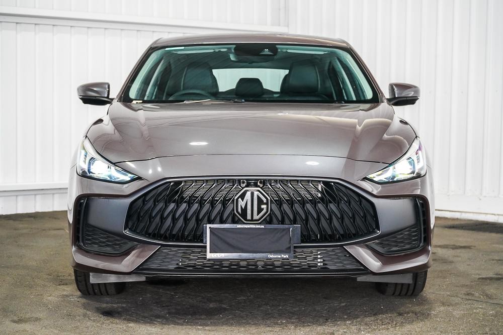 MG Mg5 image 3