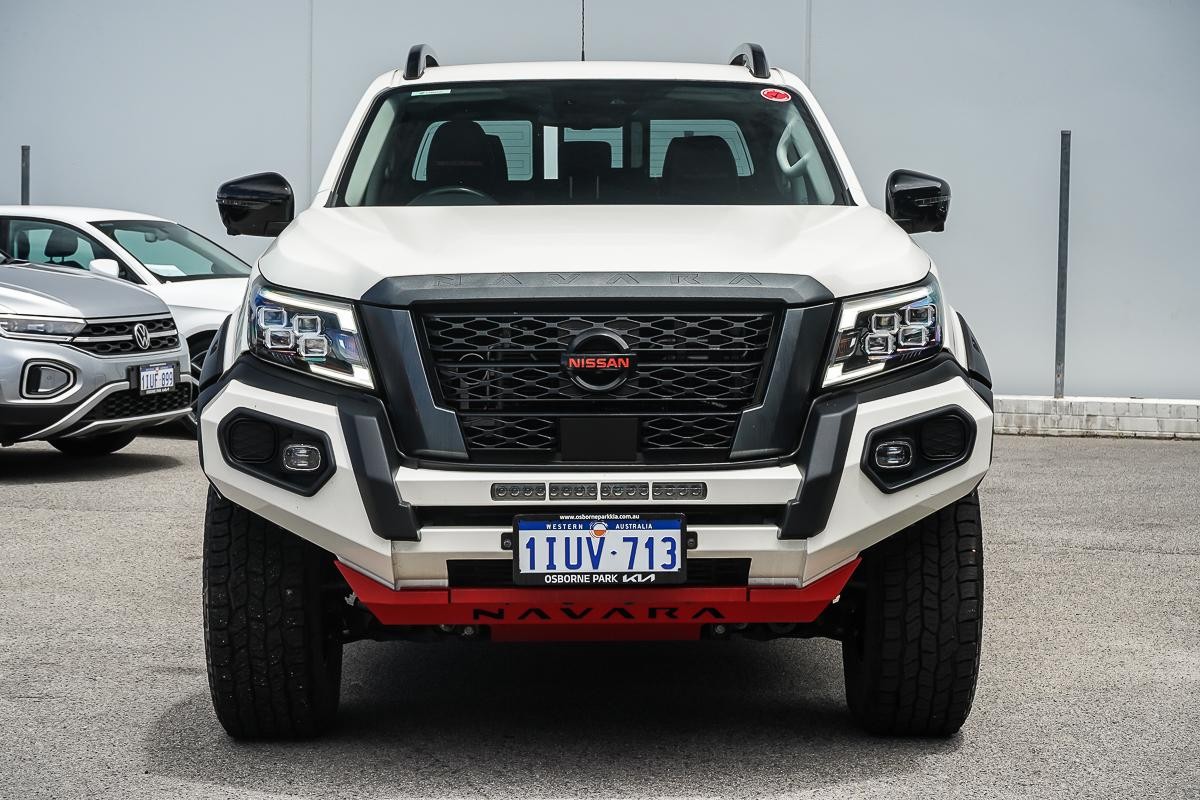 Nissan Navara image 3