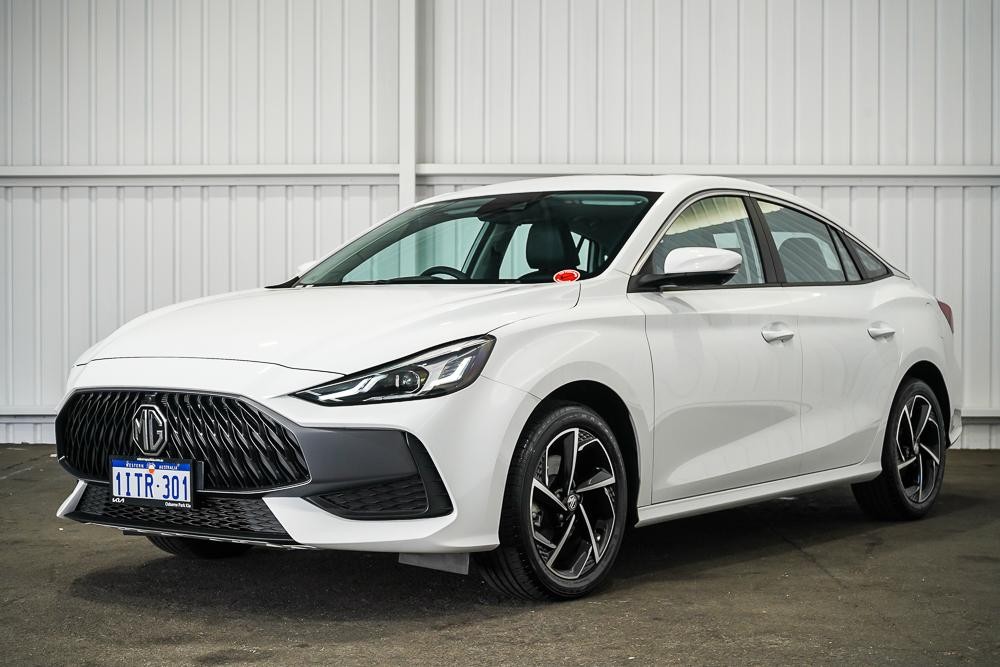 MG Mg5 image 4