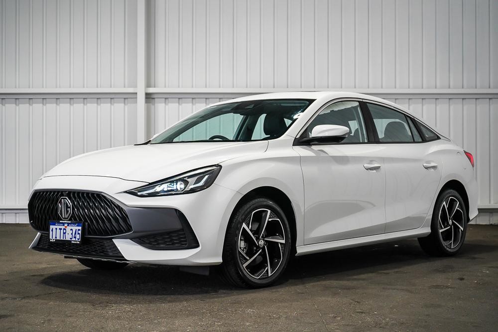 MG Mg5 image 4
